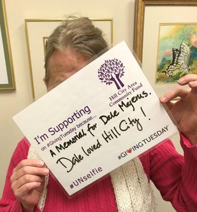 Area Community Funds Promote Unselfies On Giving Tuesday Free Press Grandrapidsmn Com