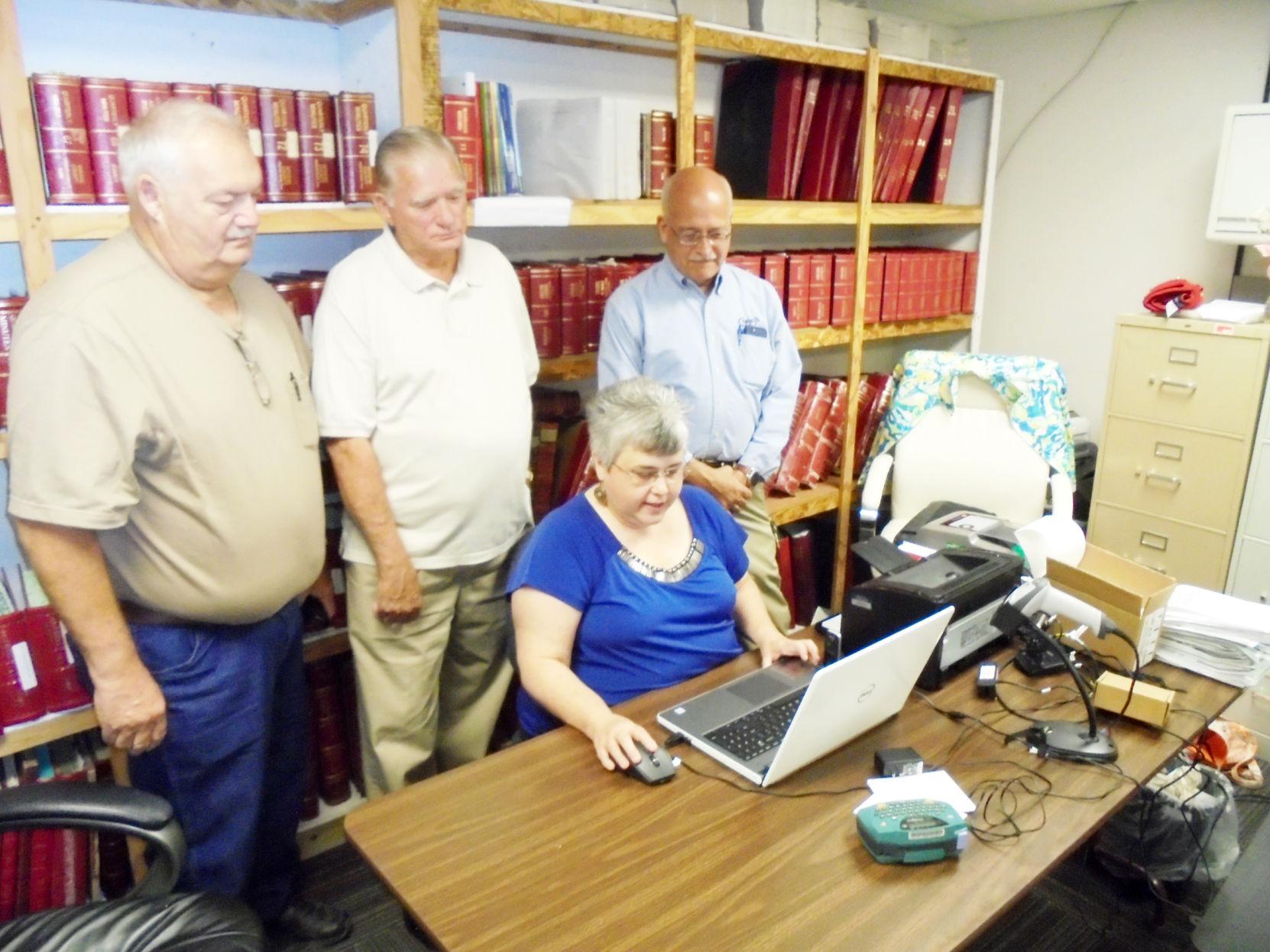 County Clerk Launching Mobile Vehicle Registration Program Next Week