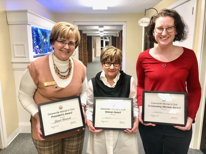 Women's Club Hands Out Awards | Living 