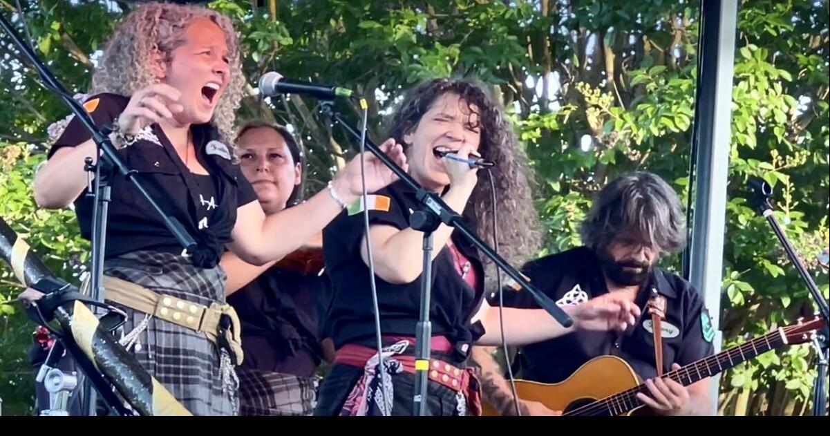 Despite the heat, crowd enjoys Lyrics On The Lawn season kick-off show