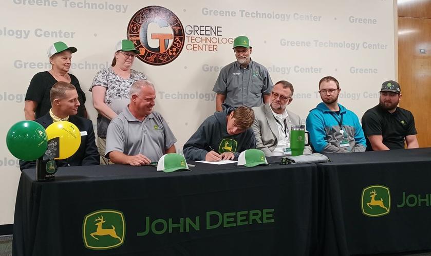 Graham Signs First Apprenticeship Agreement Between GTC, John Deere ...