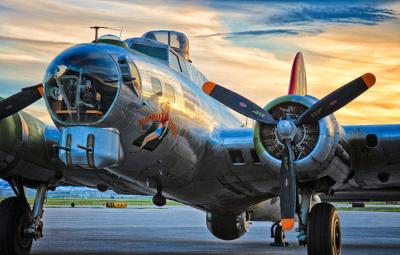 B 17 Flying Fortress Takes Flight Over Sevierville Local Entertainment Greenevillesun Com