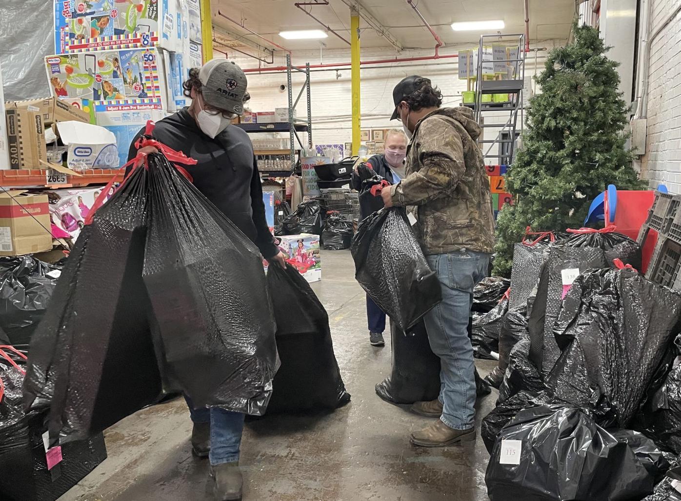 Ace Hardware Dec 1 2022 Christmas Greeneville Tn Gifts For Kids Continues Making Local Impact In Pandemic | Local News |  Greenevillesun.com