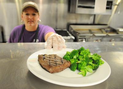 Casual Dining Dishes Up A Lean Cut Local News Greenevillesun Com