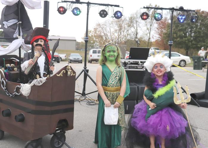 Creativity On Display In Hardin Park Halloween Contest Local News