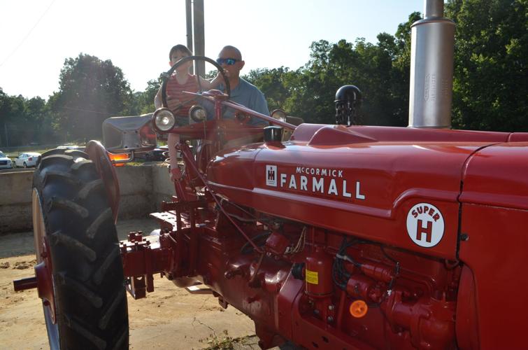 Dairy Days At Fairgrounds Attracts Hundreds