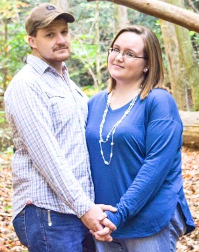Nikki Davis To Wed Bradley Johnson