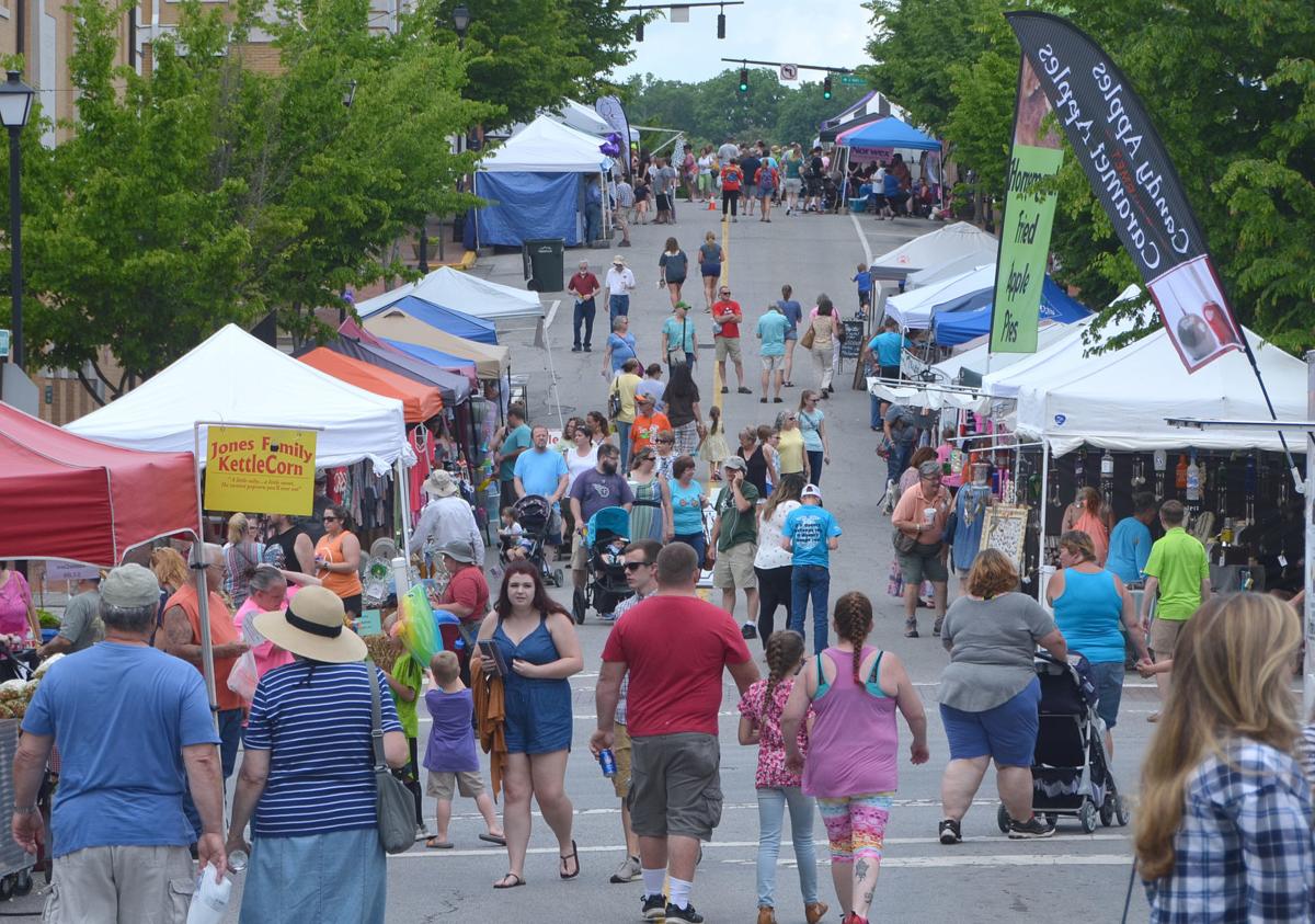 Sunny Skies Attract Thousands At Iris Festival Local News