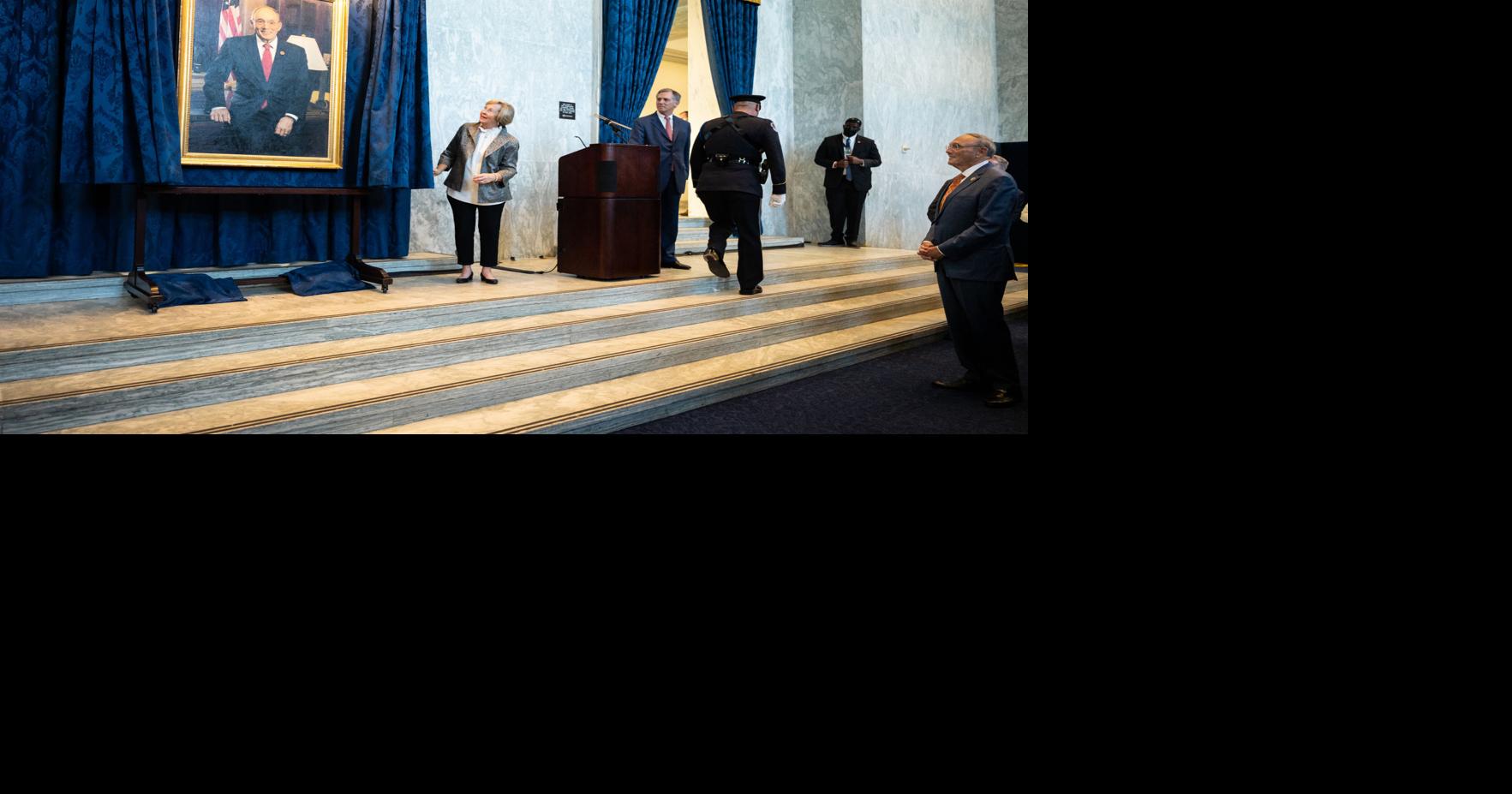 Official Portrait Of Roe Unveiled In Ceremony On Capitol Hill | Local ...