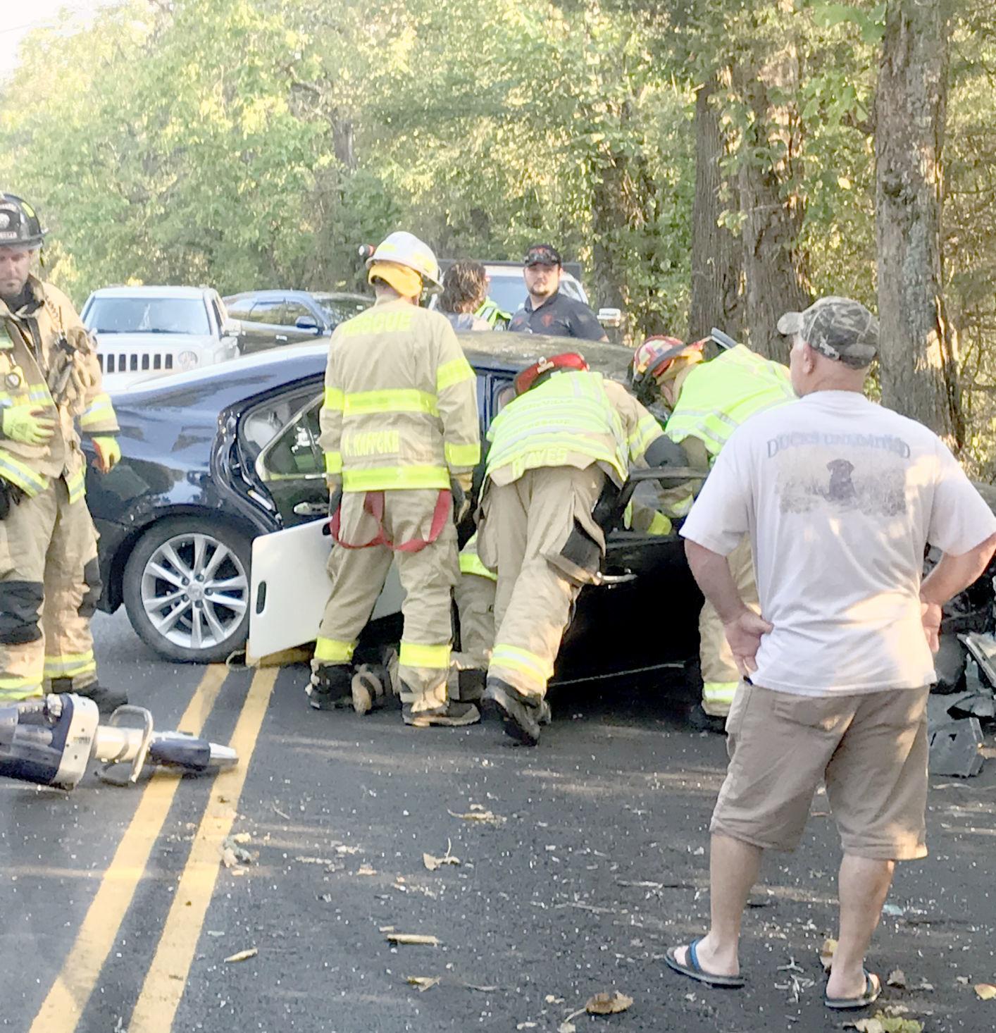 3 Juveniles Hurt In McKee Street Crash Local News