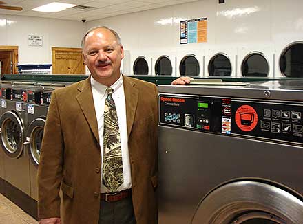 Old Stage Wash House Owner Heads Tenn. Coin Laundry Assn