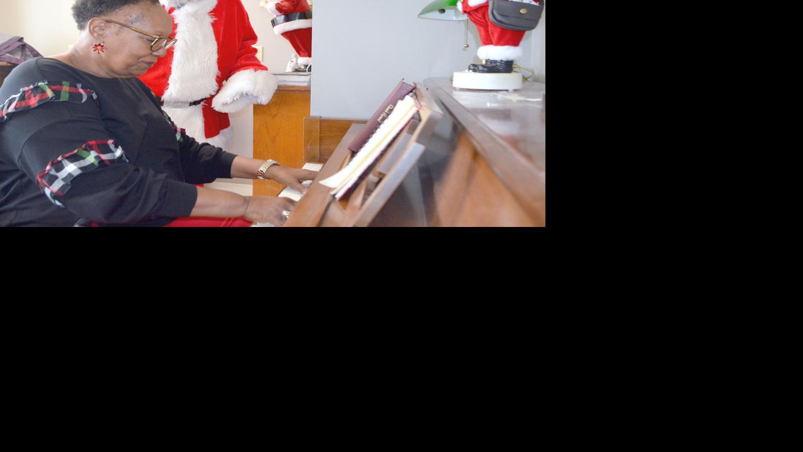 Lakeview Towers Plattsburgh Christmas Party 2022 Plaza Towers Celebrates Christmas With Wrapping Party Local News