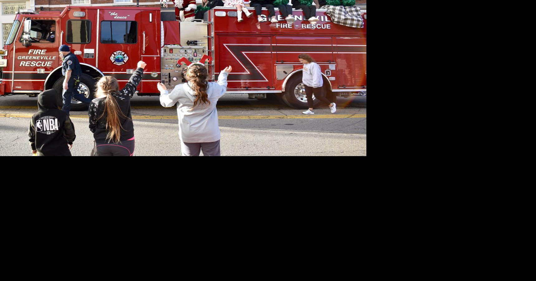 Jolly Crowds On Hand For Greeneville Christmas Parade Local News