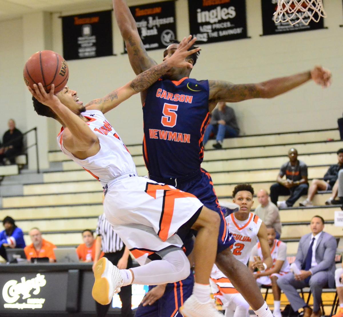 Pioneers Can T Close In Loss To Carson Newman Sports