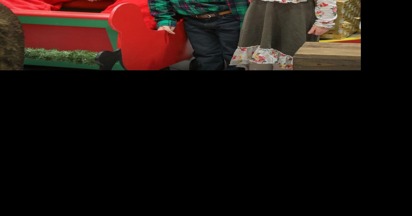 Rushville celebrates Christmas on Main Local News