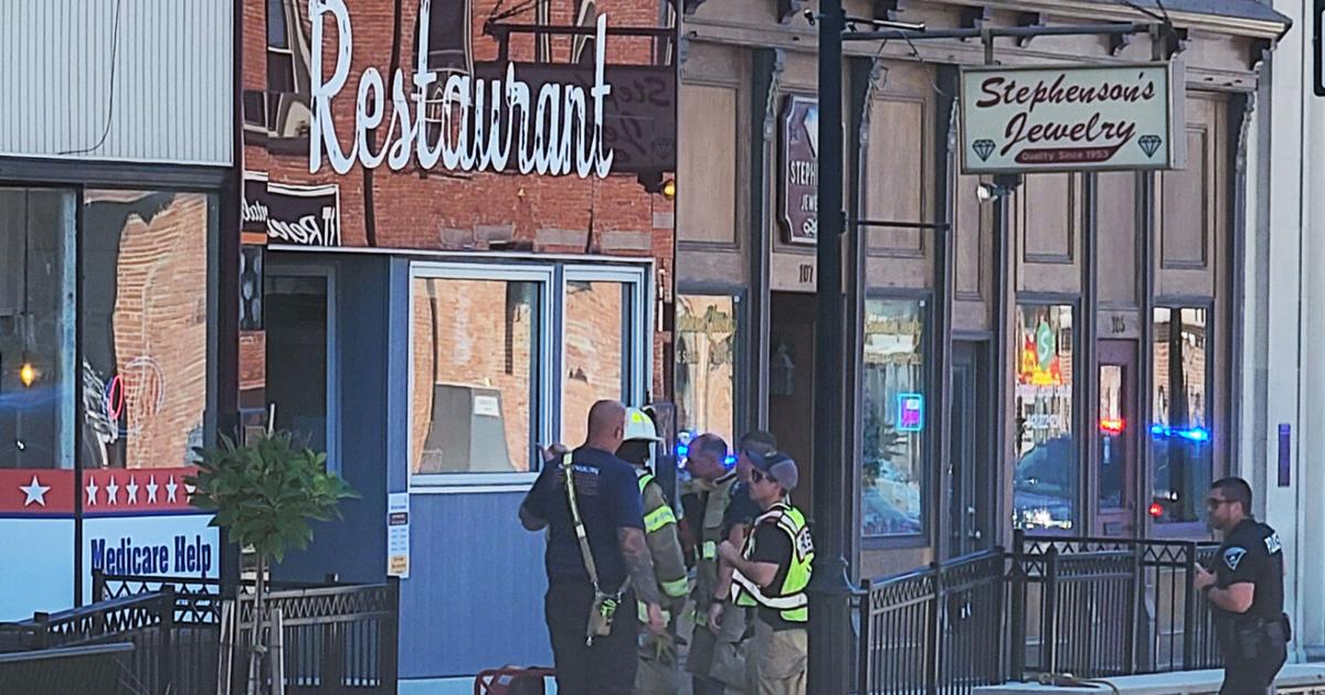 Gas leak shuts down Main Street