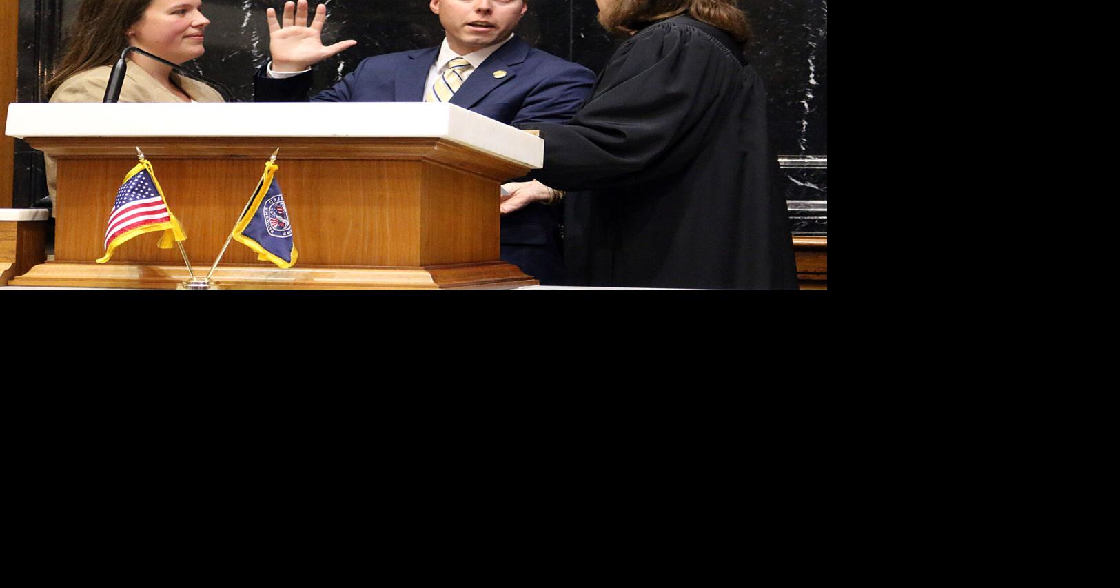 Zimmerman takes oath to serve as state representative for House