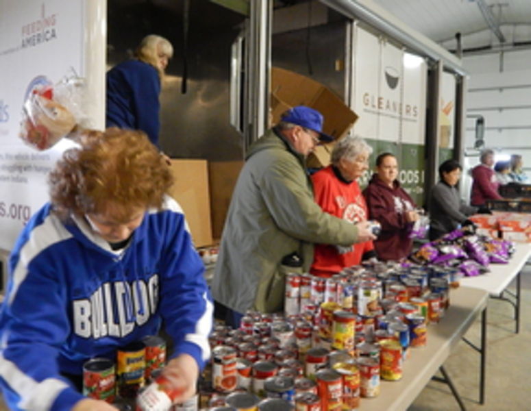 Mobile Pantry Feeds More Than 800 Local News