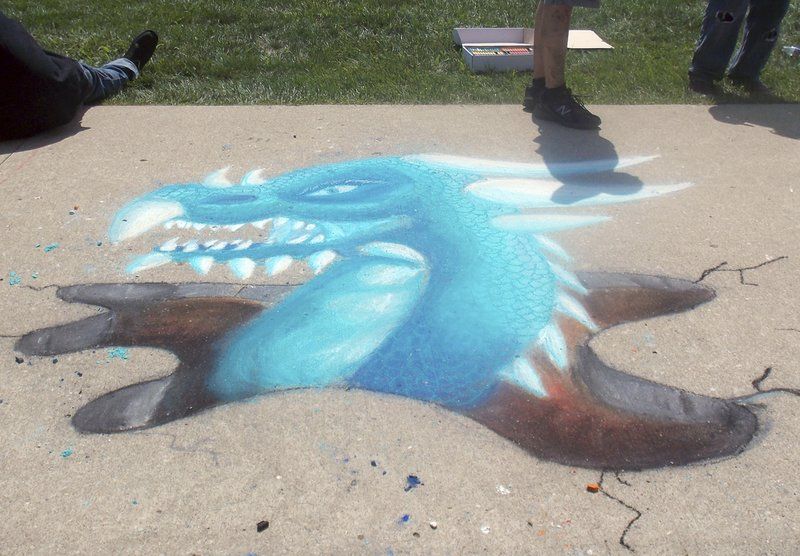 Sidewalk Chalk Expo brings dragons, dinosaurs downtown Local News