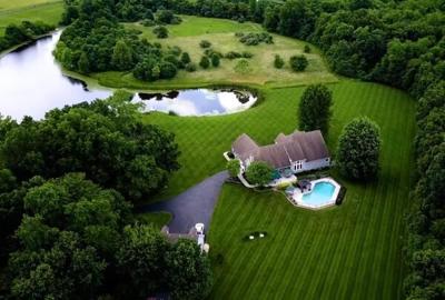 Building and Maintaining Your Dream Back Yard