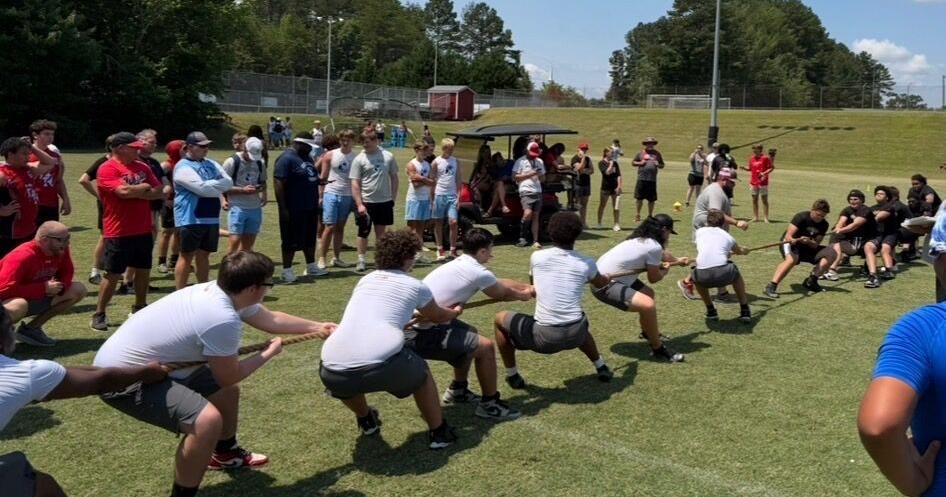 Blue Ridge football hosts 2026 Hawg-Tuff Lineman Challenge