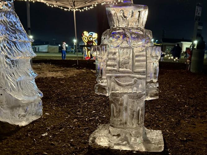 Tree Lighting Ice Sculpture.jpg