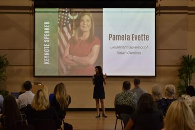 Pamela Evette @ Chamber.jpg