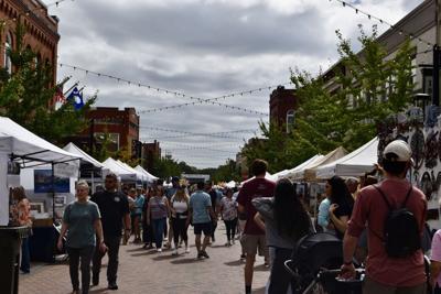 Arts & Eats - Crowd 2.jpg