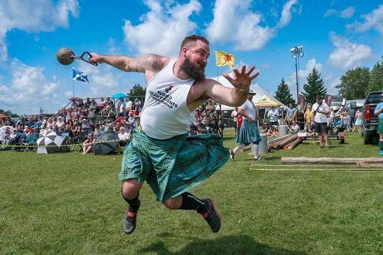 Hammer throw Fergus Scottish Festival