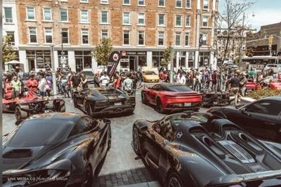 Downtown ߲ݴýCar show