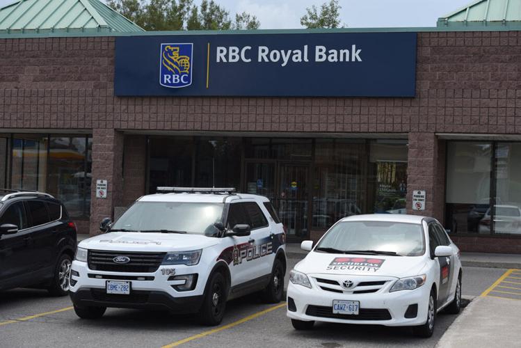 Updated: Police arrest 3 in Guelph bank robbery