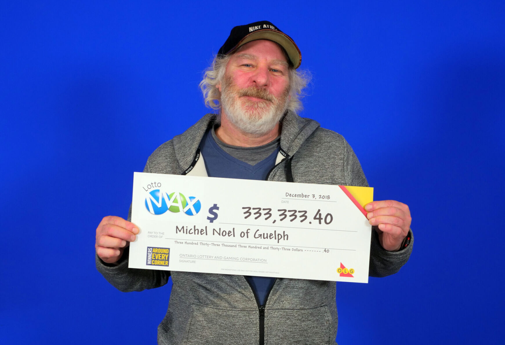 Guelph man cashes in with lottery prize