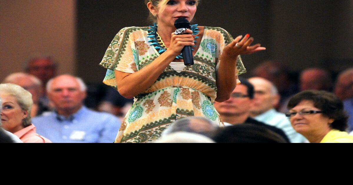 Carla Collins leaves them rolling in the aisles