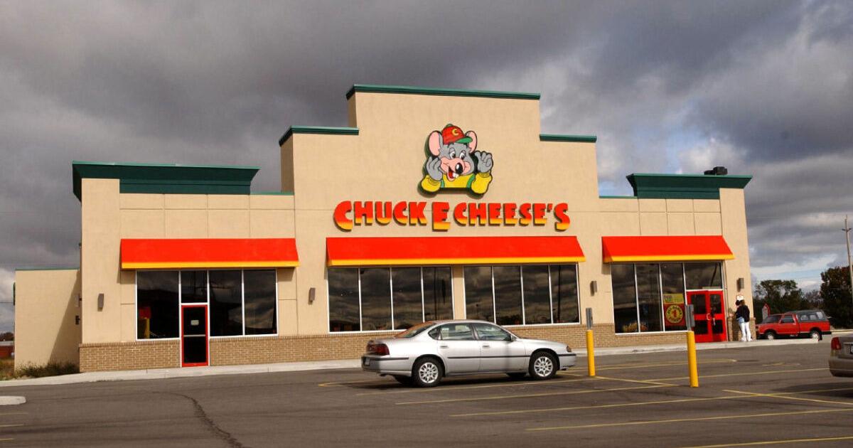 Chuck E. Cheese location in Cambridge closes