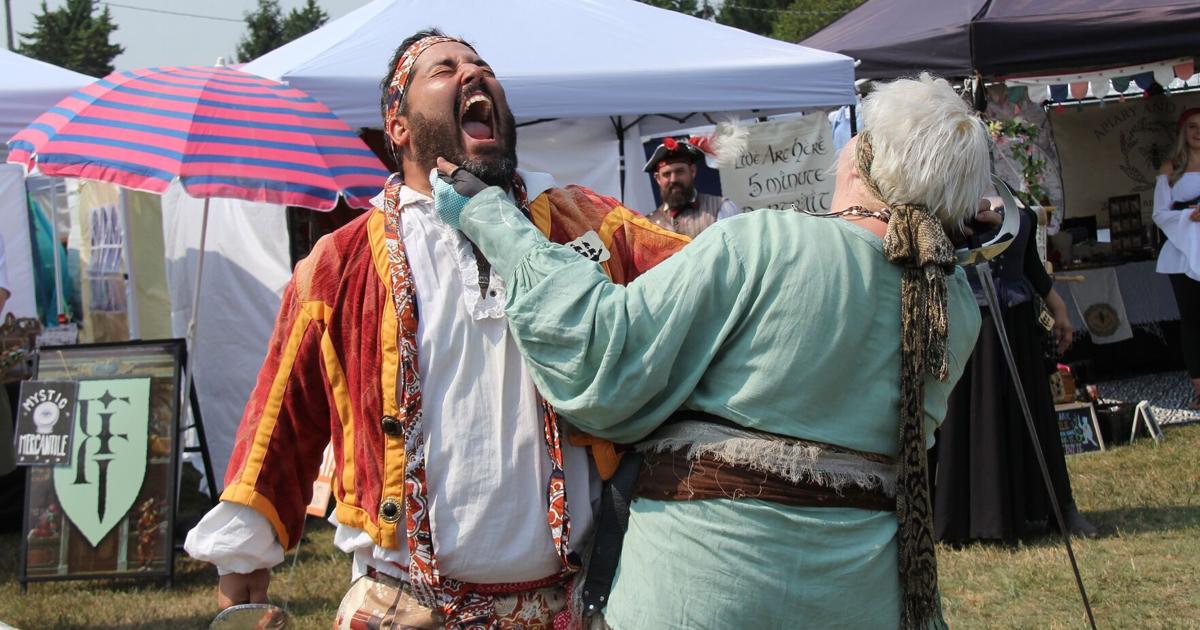 Ontario Pirate Festival features more than 30 performers
