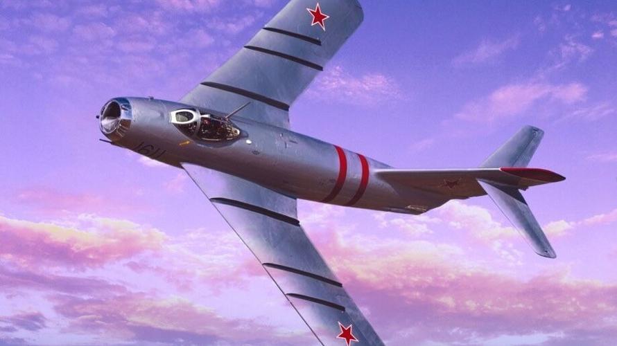 Air Show Oct. 30 Randy Ball and the MIG 17