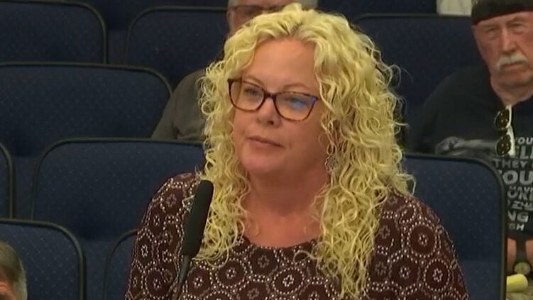 AWL director urges continued contract negotiations