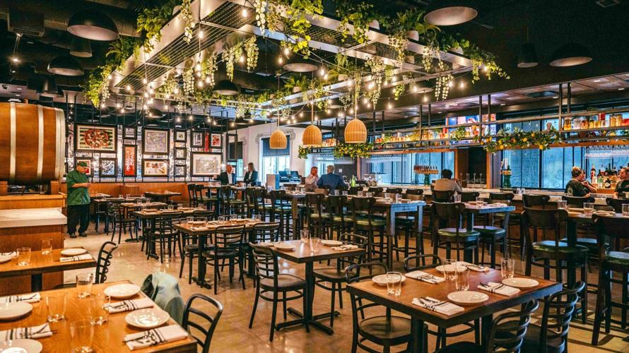 Piccolo Buco dining room Estero