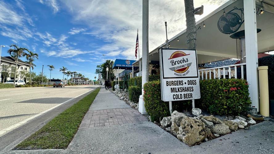 Brooks Burgers prepares to leave longtime Naples home