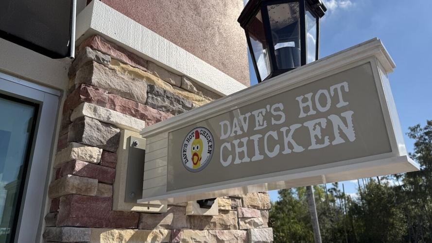 Dave's Hot Chicken sign in Fort Myers