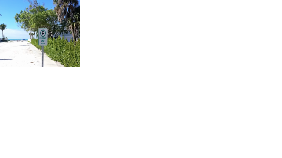 Boca Grande parking sign near beach.png