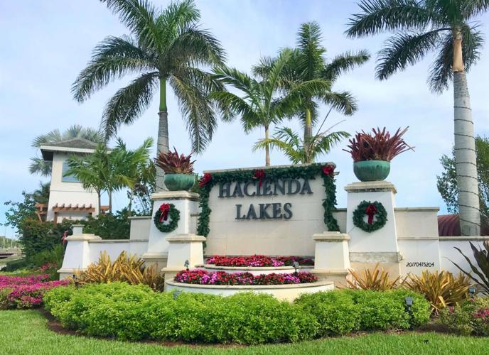 Hacienda Lakes corner