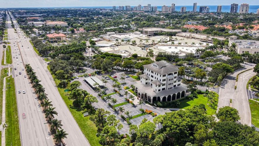 FineMark building commands premium near Waterside Shops
