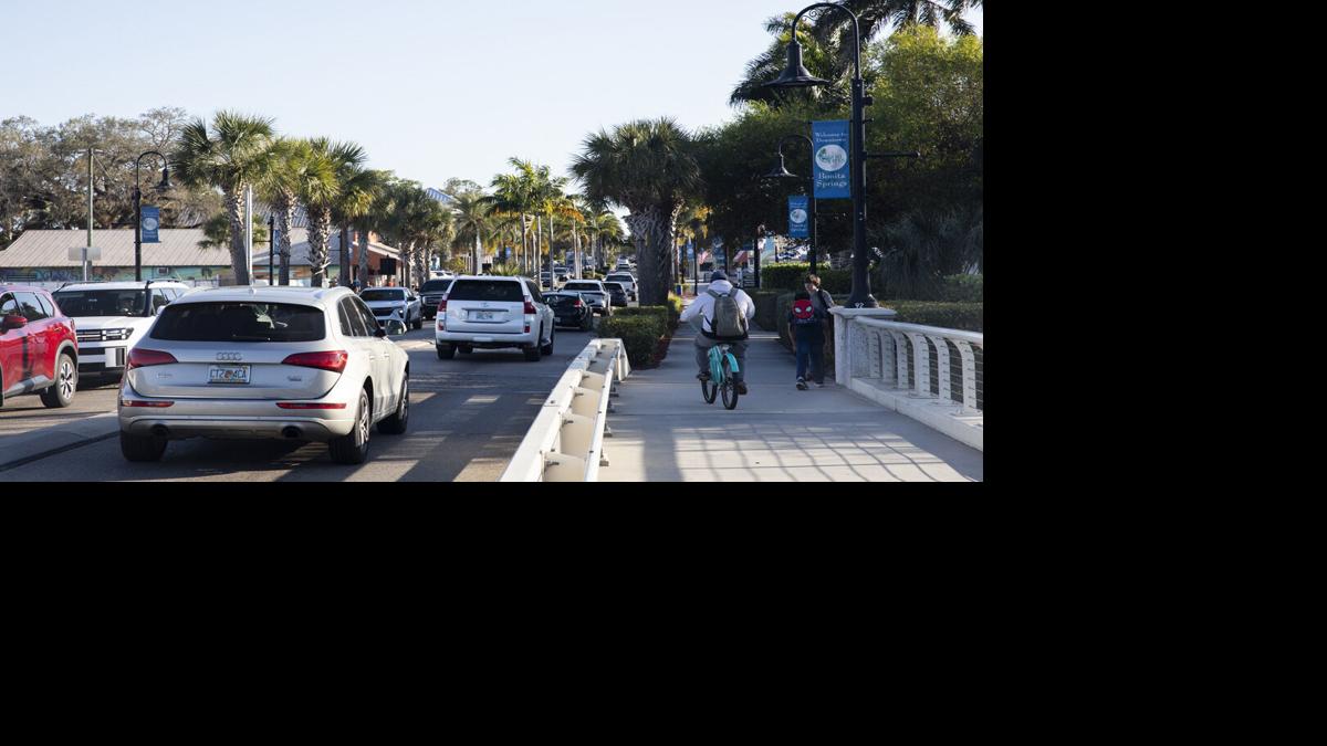 Mixed traffic crowds Old 41 corridor