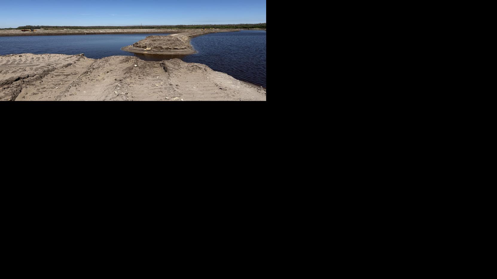 Retention lakes take shape at Rivergrass site