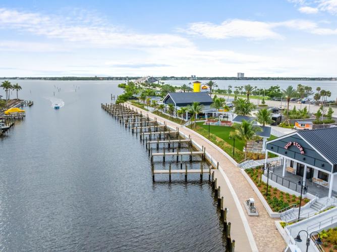 Slipaway Food Truck Park & Marina – From the Water