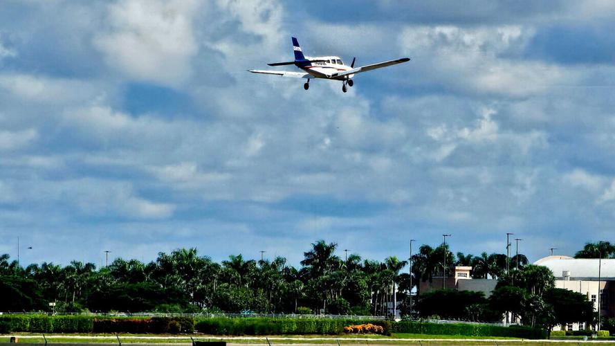 Plane descends toward Page Field