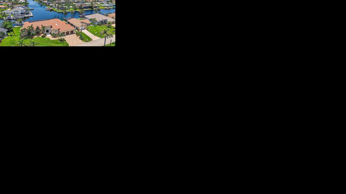 Cape Coral luxury home 2804 SW 36th Terrace.jpg