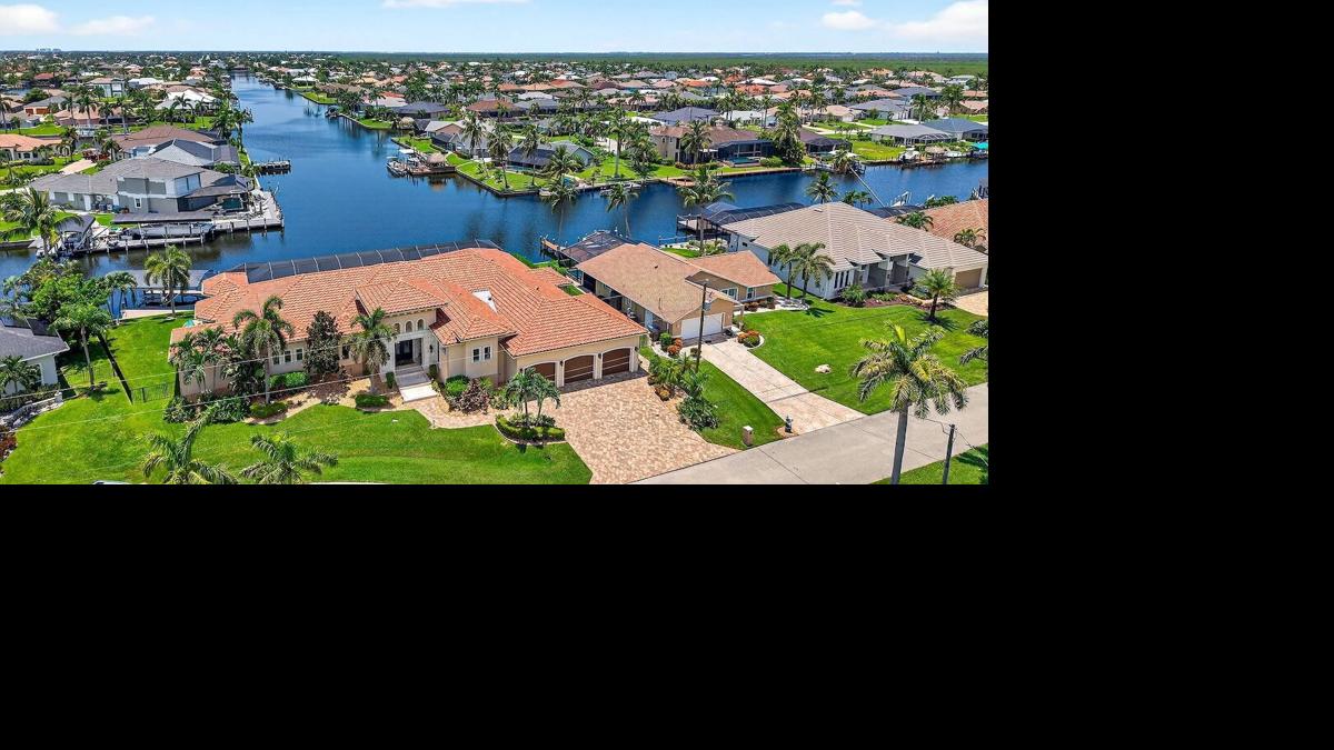 Cape Coral luxury home 2804 SW 36th Terrace.jpg