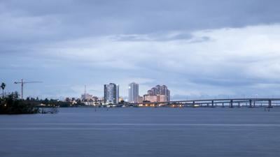 Caloosahatchee flows through downtown Fort Myers